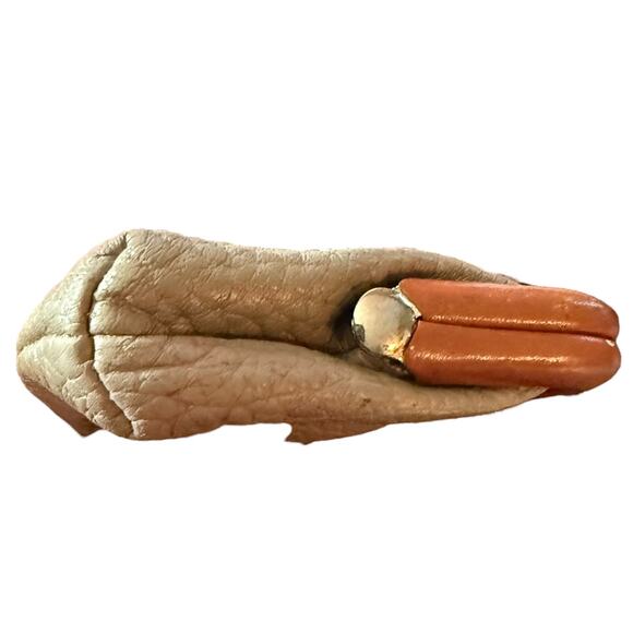 Dooney & Bourke Vintage Pebbled All Weather Kiss Lock Coin Purse - Picture 8 of 8